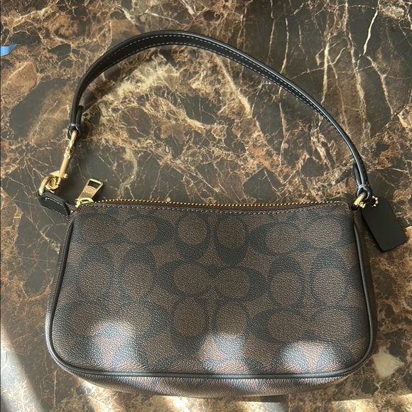 Coach Brown and Black Signature Shoulder Bag - Picture 2 of 4